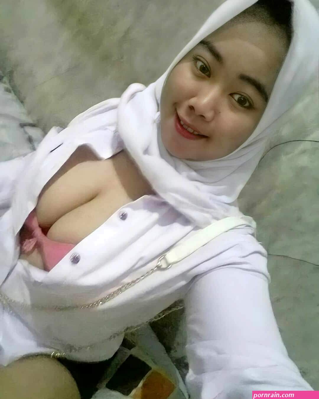 Gokil! Bok3p Viral ABG Hijab Putih Mempesona Emut Eskrim Awet yang Bikin Kecanduan Setiap Hari Top Trending New Indonesia 2026 Damn